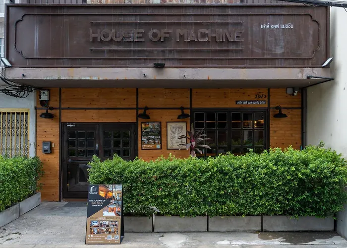 House Of Machine Boutique *