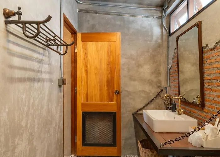 Hostal House Of Machine Boutique Bangkok